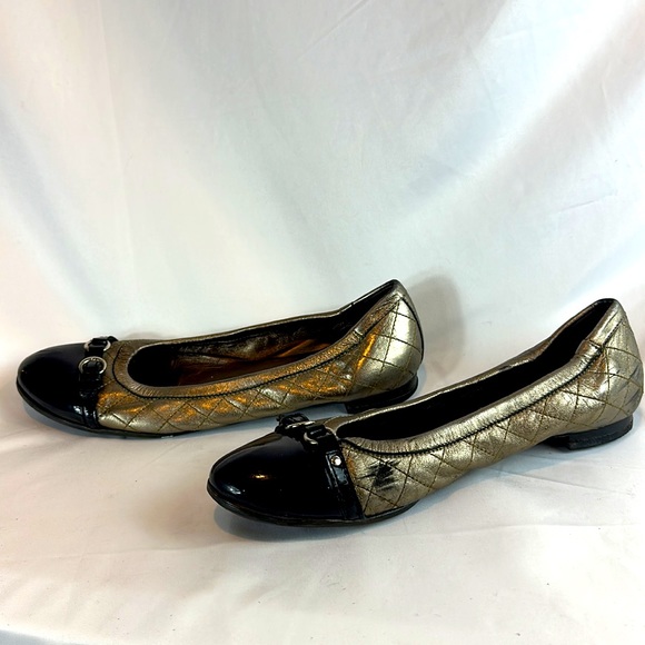 AGL Size 42-1/2 Black patent leather toe with Gold Quilted flat with Silver. - Picture 7 of 12